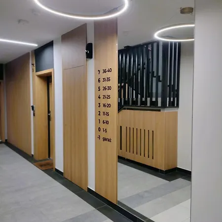 New Parking Free & Self Check In 24h Taras Miedziana * 브로츠와프