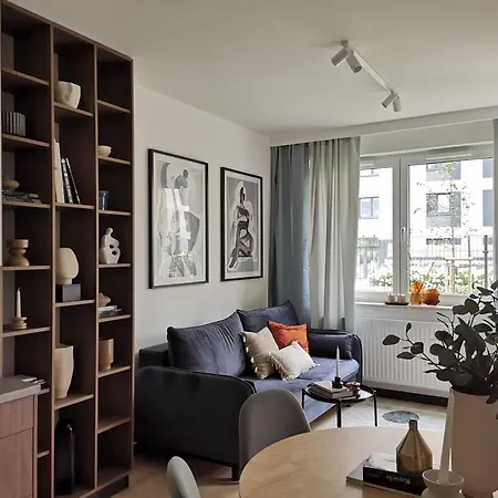 New Apartment Wroclaw Parking Place & Self Check In 24H Apartament Taras Miedziana アパート *